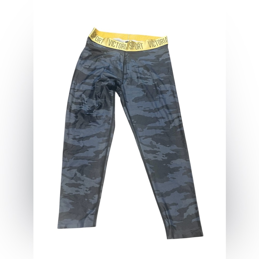 ✨Victoria Sport Camo Workout Leggings Women’s Size L Grey✨